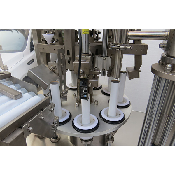 Automatska mašina za brtvljenje mekih cijevi za lakiranje cipela