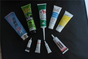 Kozmetička mašina za punjenje kozmetičkih ultrazvučnih brtvi